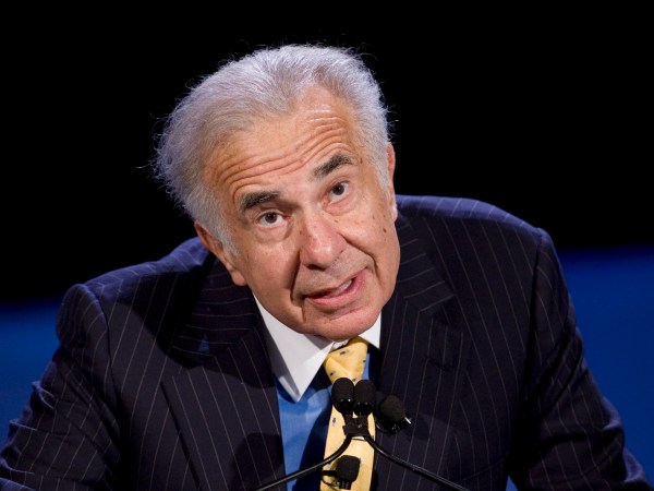 Private equity investor Carl Icahn speaks at the World Business Forum on Thursday, Oct. 11, 2007 in New York. (AP Photo/Mark Lennihan)