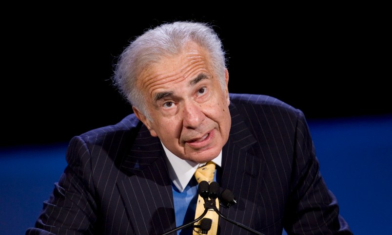 Private equity investor Carl Icahn speaks at the World Business Forum on Thursday, Oct. 11, 2007 in New York. (AP Photo/Mark Lennihan)