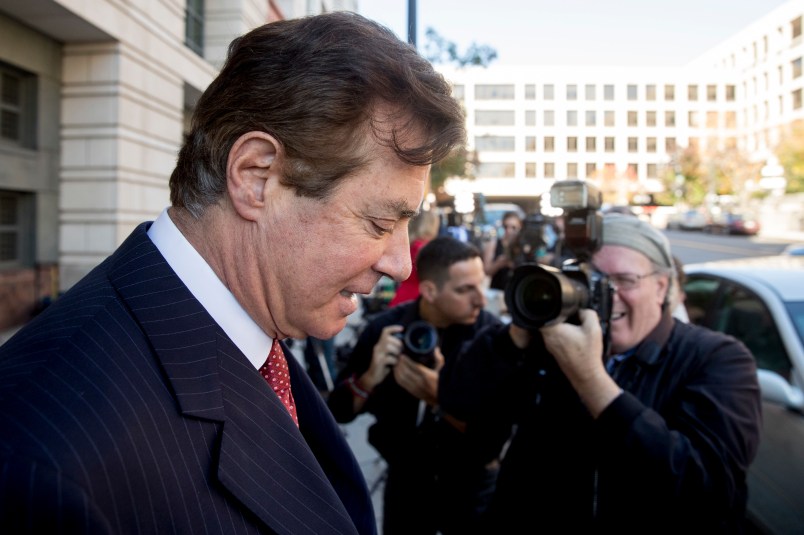 Paul Manafort, President Donald Trump's former campaign chairman, departs Federal District Court, Thursday, Nov. 2, 2017, in Washington. (AP Photo/Andrew Harnik)