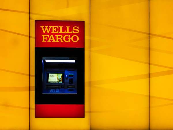 CHARLOTTE, NORTH CAROLINA, UNITED STATES - 2017/12/05: ATM at a Wells Fargo Bank. (Photo by John Greim/LightRocket via Getty Images)