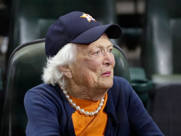 HOUSTON, TX - OCTOBER 29:  in game five of the 2017 World Series at Minute Maid Park on October 29, 2017 in Houston, Texas.  (Photo by David J. Phillip - Pool/Getty Images)
