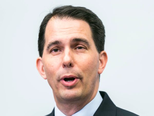 MADISON, WISCONSIN - SEPTEMBER 21:  Republican Presidential candidate and Wisconsin Gov. Scott Walker announces September 21, 2015 in Madison, Wisconsin, his suspension of his campaign. (Photo by Andy Manis/Getty Images)