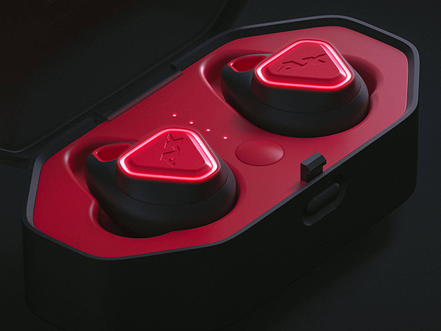 AXUM Gear’s True Wireless Earbuds are specially designed for your most intense gym sessions.