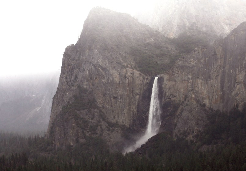 Yosemite aficionados come during the spring thaw to enjoy the splendor of Bridalveil Fall. The spring thaw takes place throughout the 400-mile Sierra Nevada, but it is most striking in Yosemite Valley. (John Walker/ Fresno Bee/MCT)