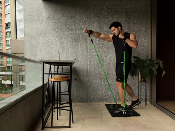 The ultra-convenient BodyBoss 2.0 Home Gym replaces excuses with an easy to use, do-it-all piece of equipment.