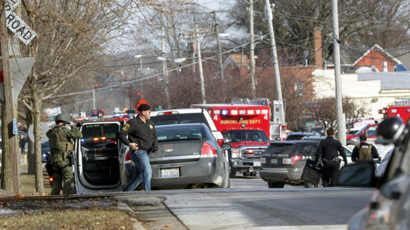 Bev Horne/bhorne@dailyherald.comMultiple police officers and civilians have been wounded in an Aurora, Ill shooting Friday, Feb. 15, 2019 in an industrial area near Prairie and Highland avenues.