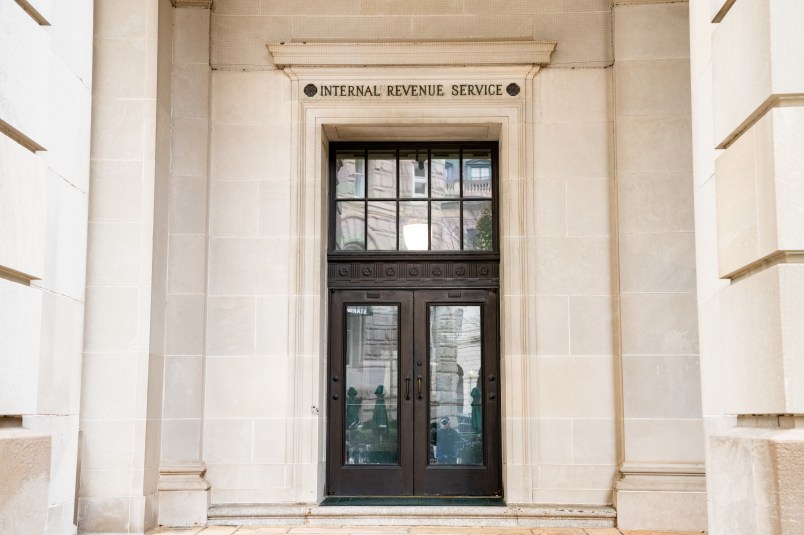 WASHINGTON, DC, UNITED STATES - 2018/11/12: Internal Revenue Service building in Washington, D.C. (Photo by Michael Brochstein/SOPA Images/LightRocket via Getty Images)