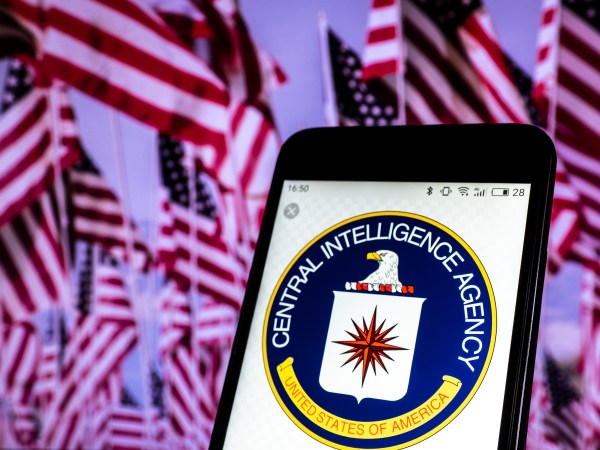 KEV, UKRAINE - 2018/08/19: Seal of United States Central Intelligence Agency seen displayed on a smart phone. (Photo by Igor Golovniov/SOPA Images/LightRocket via Getty Images)