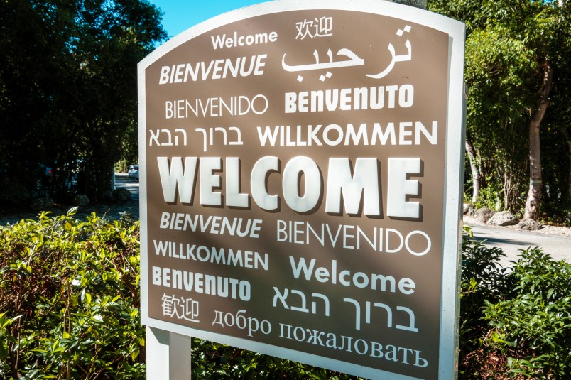 Florida, Upper Florida Keys, Key Largo, Hilton Key Largo Resort, hotel, entrance, sign, welcome, multiple languages, Spanish, English, German, Russian, Chinese, Italian, French, Hebrew, Farsi,