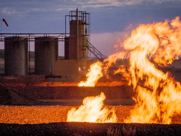 Flames from a flaring pit near a well in the Bakken Oil Field. The primary component of natural gas is methane, which is odorless when it comes directly out of the gas well. In addition to methane, natural gas typically contains other hydrocarbons such as ethane, propane, butane, and pentanes. Raw natural gas may also contain water vapor, hydrogen sulfide (H2S), carbon dioxide, helium, nitrogen, and other compounds. (Source: www.earthworksaction.org). As of July 2014, roughly 30 percent of the one billion cubic feet per day of natural gas produced in North Dakota was being wasted in flares like this, according to the news site Breaking Energy. The reasons are low price on LNG (liquefied natural gas) , lax regulations and lack of infrastructure. In order to put an end to the flaring, North Dakota have adopted new regulations, and the goal is to capture 95 percent of the gas by 2020. On August 18th 2015, EPA announced that the oil and gas sector will have to cut their methane emissions by 40 to 45 percent within the next decade. Methane is a shortlived greenhouse gas compared to CO2, but is 72 times more damaging. That