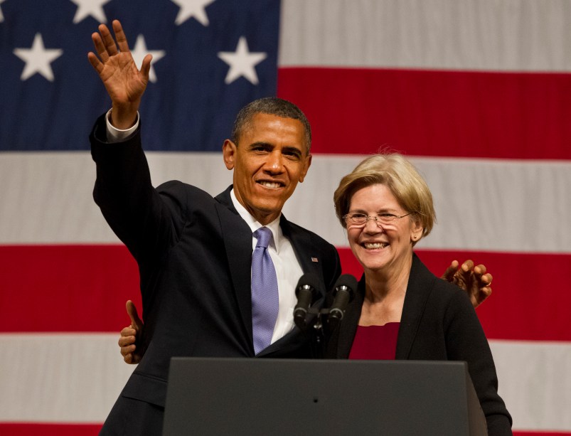 6/25/12     Boston, MA       President Barak Obama (cq) with Senate candidate Elizabeth Warren during at a fund raiser in Symphony Hall on Monday  June 25,  2012.   (Matthew J. Lee)  slug:  26obama   section:    reporter: