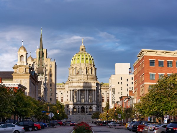 HARRISBURG, PENNSYLVANIA, UNITED STATES - 2015/10/06: Pennsylvania State capitol building. (Photo by John Greim/LightRocket via Getty Images)