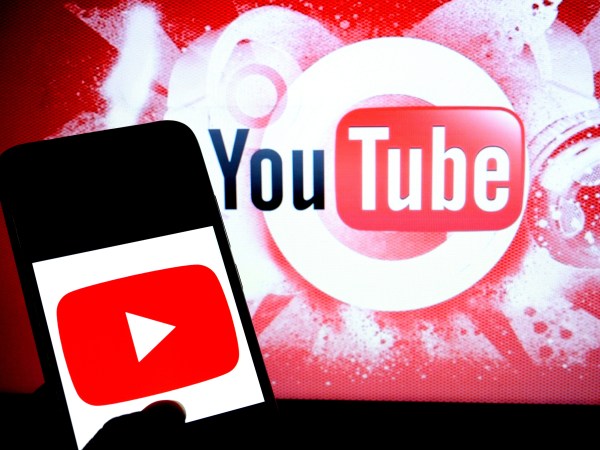INDIA - 2020/02/09: In this photo illustration a popular video-sharing website YouTube logo seen displayed on a smartphone. (Photo Illustration by Avishek Das/SOPA Images/LightRocket via Getty Images)