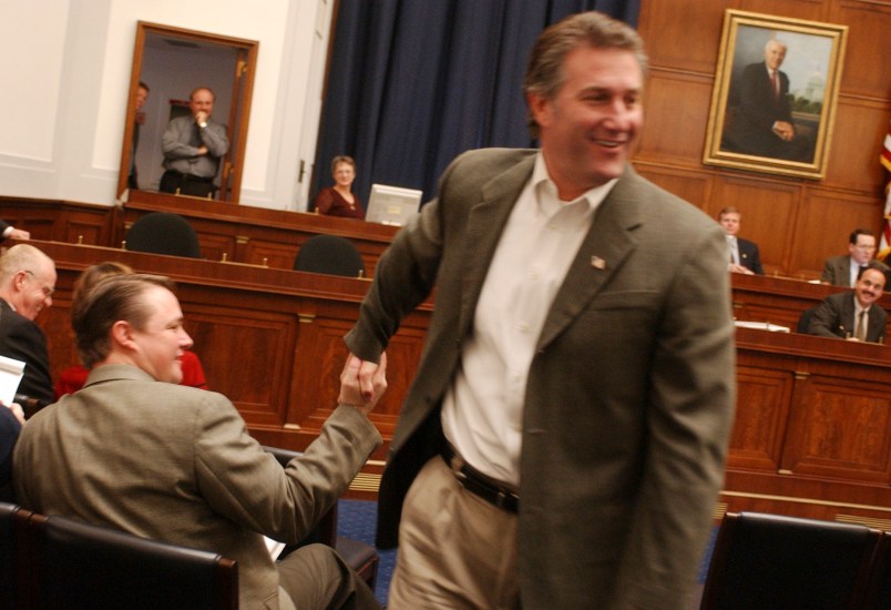 officespace2/112102 --  Member-elect Rick Renzi, R-Ariz., right,is congratulated after he drew number 4 in the freshmen member room selection by member-elect Katherine Harris staffer, Dan Berger, who drew number 1.